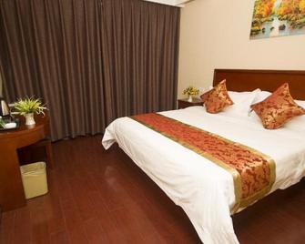 Greentree Inn Tianjin West Railway Station Stage Hotel - Tianjín - Habitación