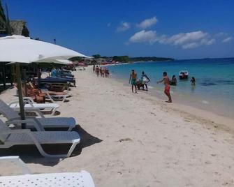 Hostal Lele - Barú - Beach