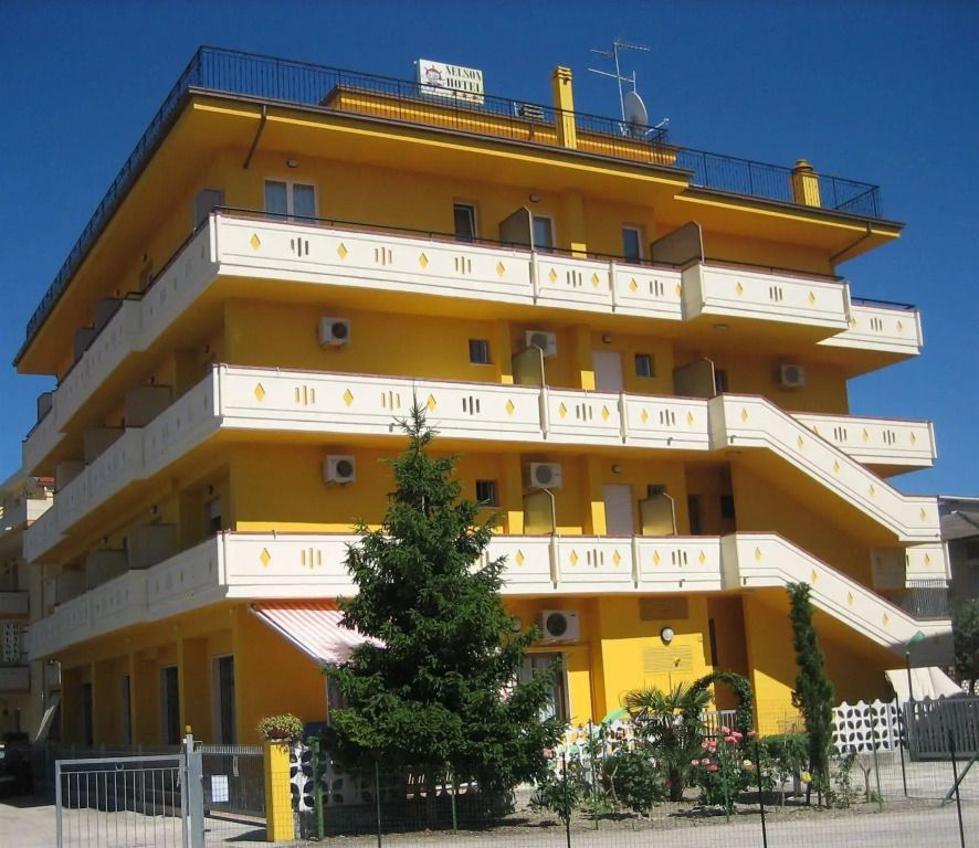 نيلسون هوتل