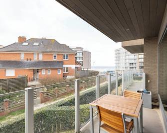 Mascotte 0110 - Coxyde - Balcon
