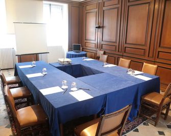 Hôtellerie Du Bas-Bréau - Barbizon - Konferenční místnost