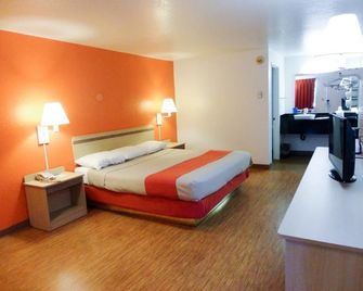 Motel 6 Gold Beach - Gold Beach