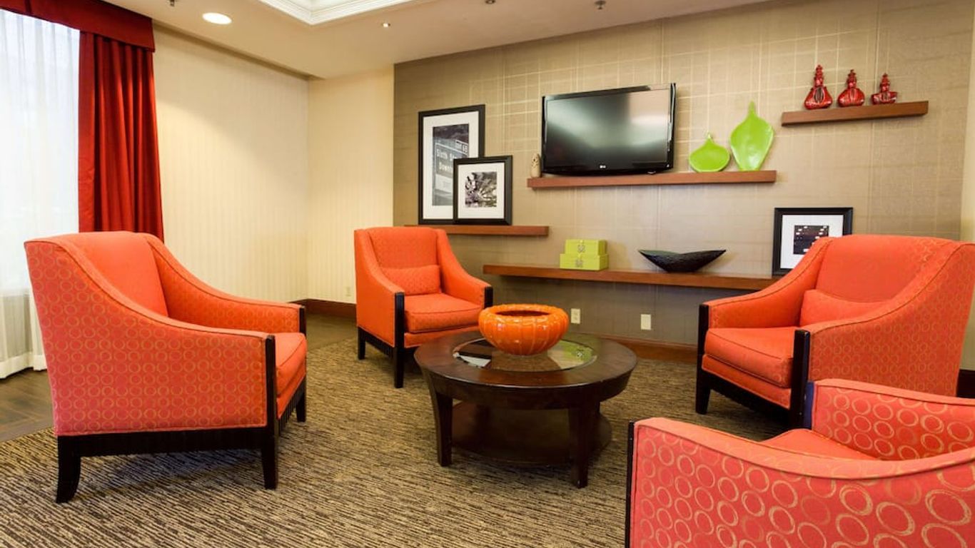 Spark by Hilton St. Louis Southwest