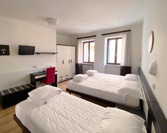 هوتل آلا توري - غردة - غرفة نوم