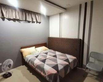 Capital O 811 Tri A's Building - Olongapo - Bedroom