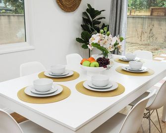 Brand New Remodeled 4 Bedroom House by Disneyland - Santa Ana - Essbereich