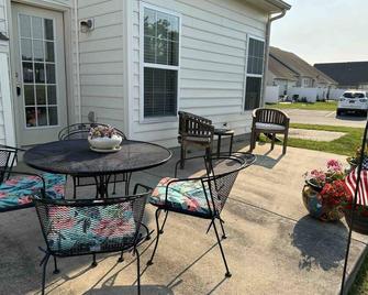 Private Townhouse Near the Delaware Beaches! - Millsboro - Patio