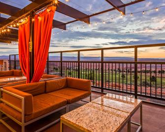 Best Western View of Lake Powell Hotel - פייג' - מרפסת