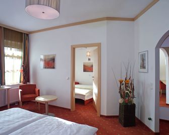 Hotel Restaurant Wallner I contactless check-in - Sankt Valentin