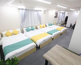 Close to popular areas Nakano and Koenji! 7 min walk from Shin-Koenji station / 8 people can stay / keep luggage ok / Wifi - Mitaka - Bedroom