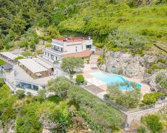 Il Saretto - Sarno - Piscina