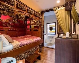 Songkhla Tae Raek Antique Hotel - Songkhla - Bedroom