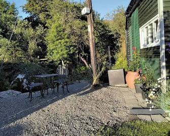 Delightful Tiny House with stunning views in the Dublin Mountains!\n\n - Dún Laoghaire - Patio