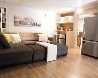 Chalet de luxe Équinoxe - bord de l'eau avec Spa - Lac-aux-Sables - Sala de estar