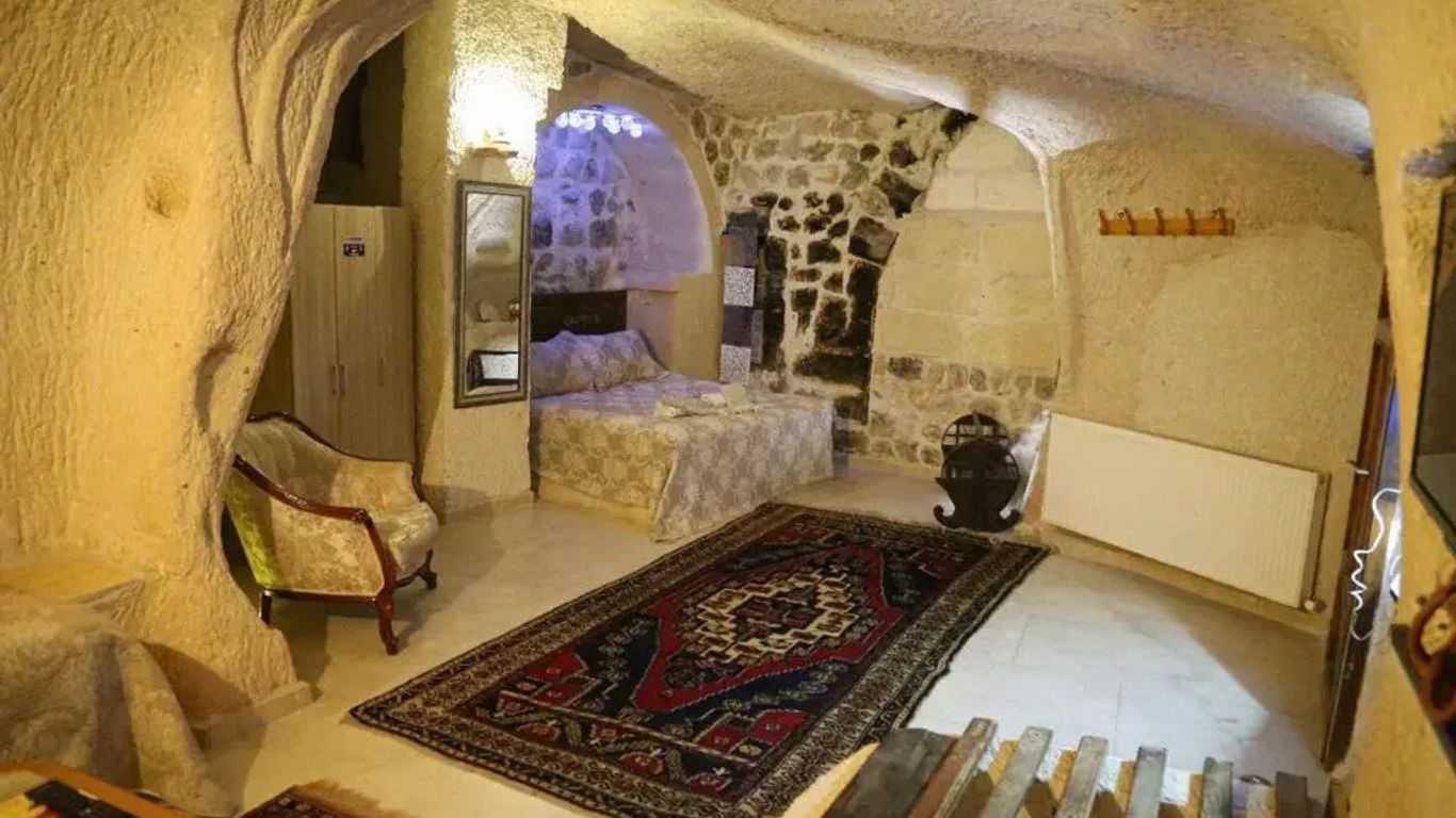 烏奇希薩爾洞旅館