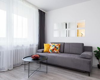 Family - by Kairos Apartments - Глівіце - Вітальня