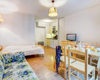 فاكونسيول - ريزيدونس إليكسون - بانيير-دو-لوشون - غرفة نوم