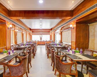 Vibe Vacation Hotel,Visakhapatnam - Stay in the Heart of the City - Visakhapatnam - Restaurante