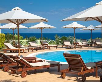 Colonides Beach Hotel - Vounaria - Bazén