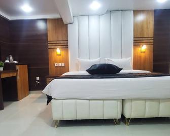 Dalchifit Suites by Premium Swiss Hospitality - Abuja - Ložnice
