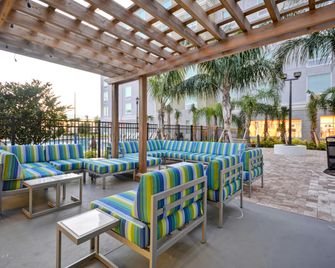 Homewood Suites by Hilton Orlando Theme Parks - Orlando - Patio