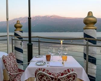 Hotel Baia D'Oro - Adults Only - Gargnano - Balcony