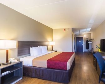 Econo Lodge Harrisburg - Southwest of Hershey Area - Harrisburg - Bedroom