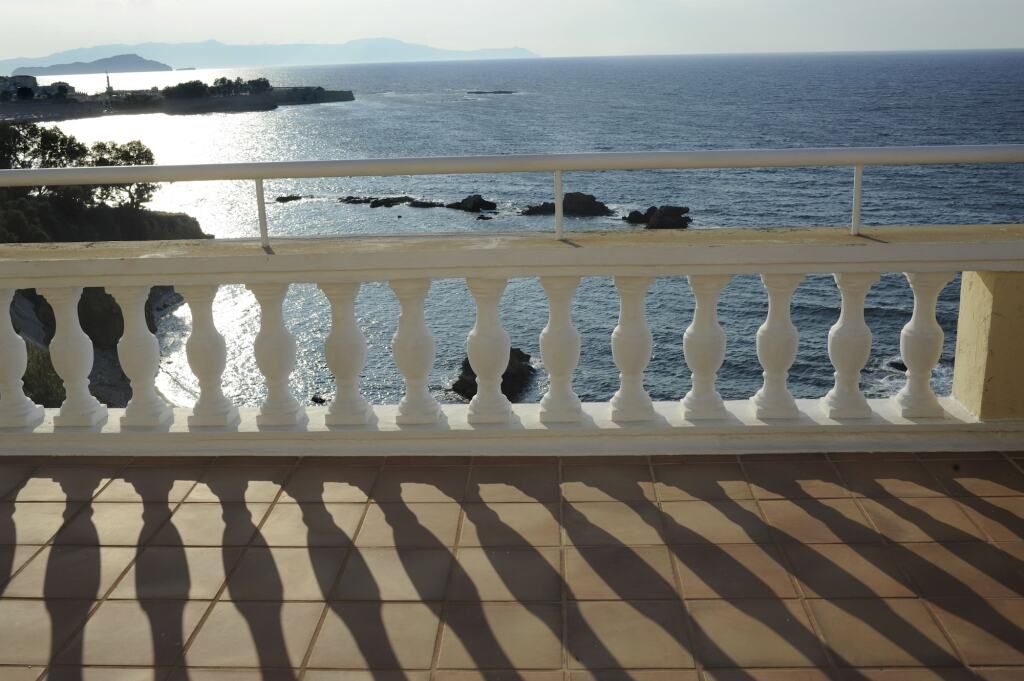 دوما - خانيا - شرفة