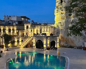 The Dorm Cave By Travellers - Göreme