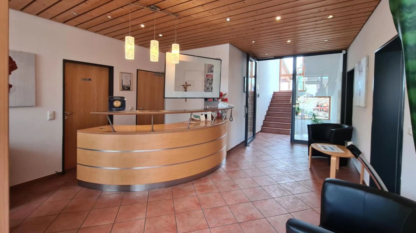 Hotel am Hachinger Bach by Blattl