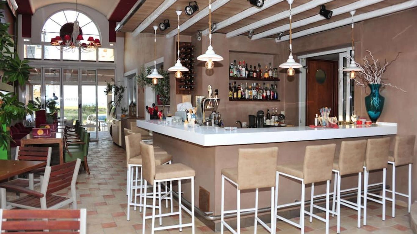 Hotel Evilion Sea And Sun