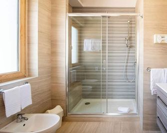 Hotel Central Wellness - Sorrento - Baño