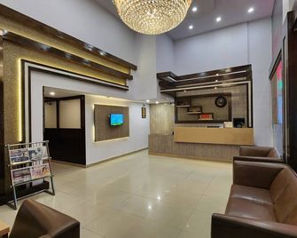 Hotel n pavilion - Mysore - Receptie