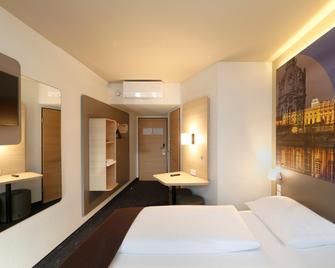 B&B Hotel Berlin City-West - Berlin - Soverom