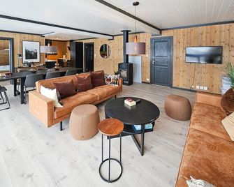 3 Bedroom Awesome Apartment In Rjukan - Rjukan - Soggiorno