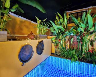 Private family villa 5 minutes walk to Kamala beach - Kamala - Pool