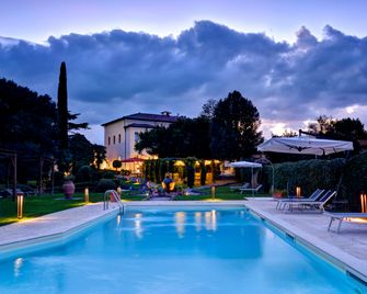 Villa Sabolini - Colle di Val d'Elsa - Piscina