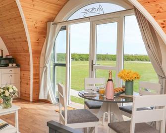 Primrose, Pet Friendly, With A Garden In Hornsea - Hull - Comedor