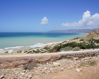 Secure residence, pleasant apartment; 100m from the beach. - Aghoud - Plage