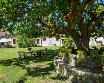 Masseria Rossella - Piana degli Albanesi - Innenhof