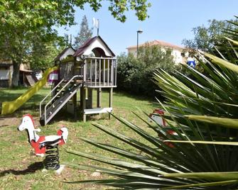Camping U Libecciu - Vacances Ulvf - Calvi - Edificio