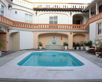 Forrest Hotel Huatulco - Santa María Huatulco - Alberca