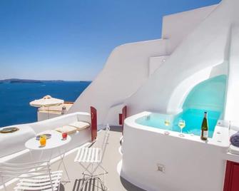 Hector Cave House - Oia - Balcony