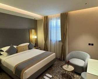 Ramadi Hotel - Tabuk - Bedroom