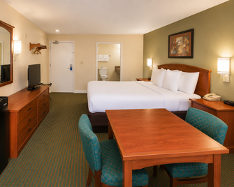 Hotel Avenida, San Clemente Beach - San Clemente