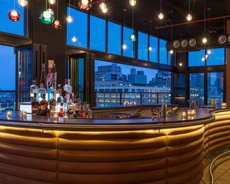 Bohemian Chic Room w/ Rooftop Views Access in Heart of SoHo - Pets Welcome - Nova York - Bar