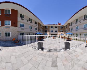 Holiday Inn Express Santa Rosa North - Santa Rosa - Piscina