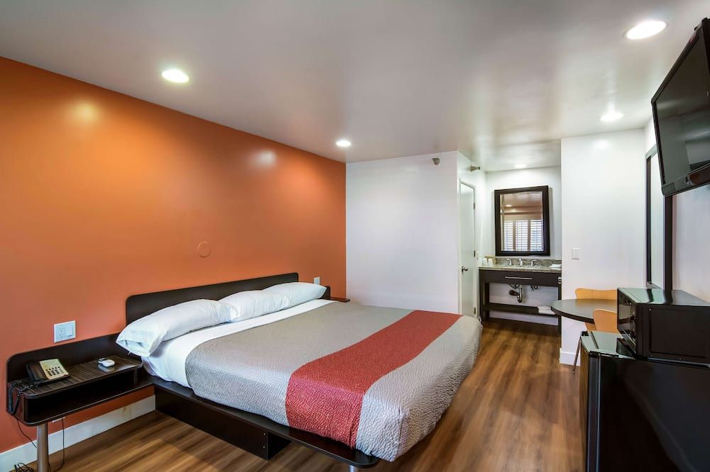 Motel 6 Monterey Park Ca - מונטריי פארק - חדר שינה