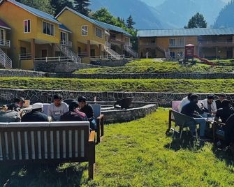Hotel Village Inn Naran - Naran