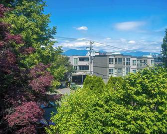 Amazing Westside Vancouver Villa - Free Parking - 밴쿠버 - 건물